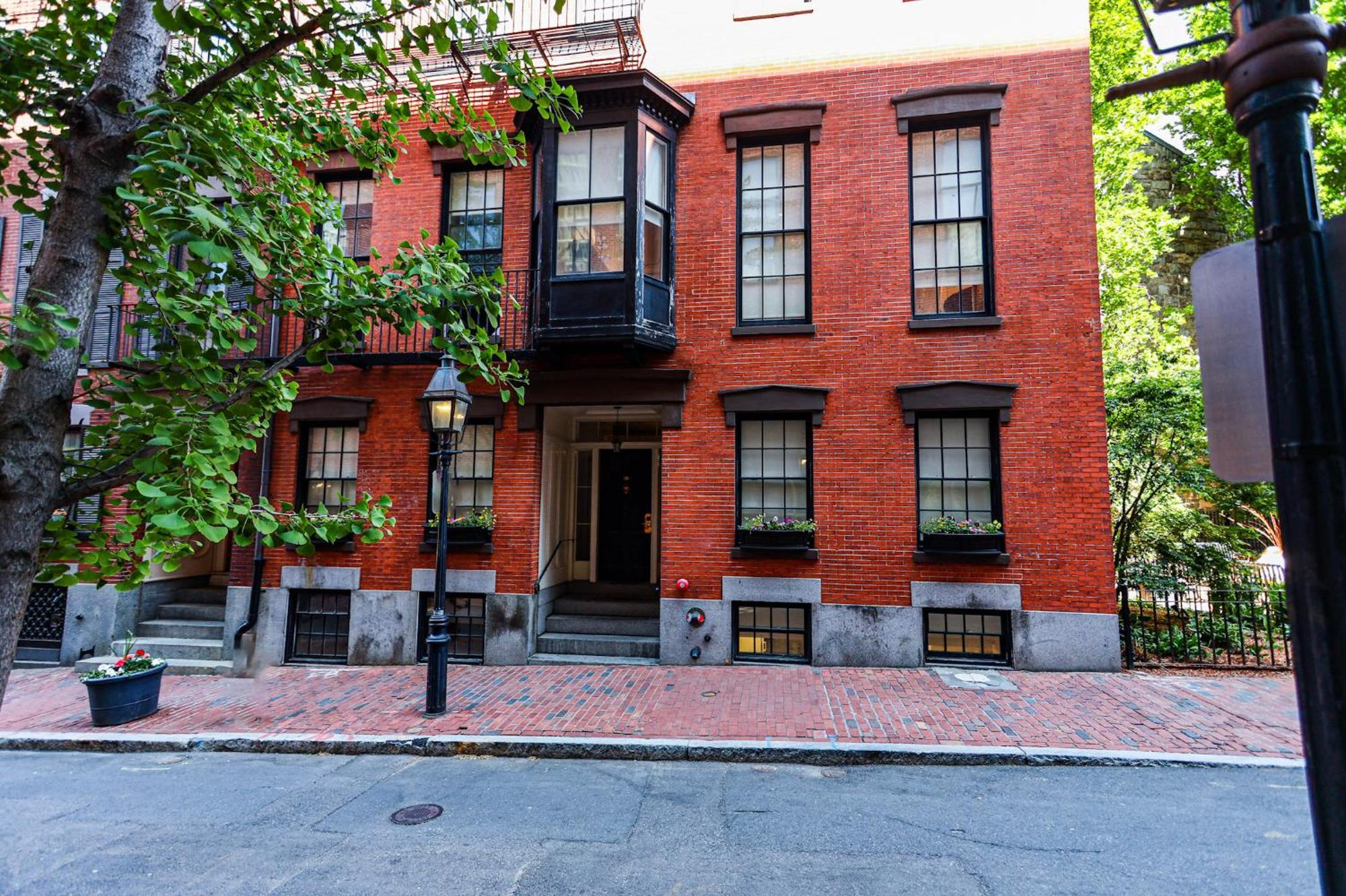 Cozy Furnished Studio In Beacon Hill #4 Бостън Екстериор снимка